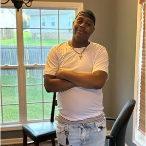 Meet your Posher, Cameron